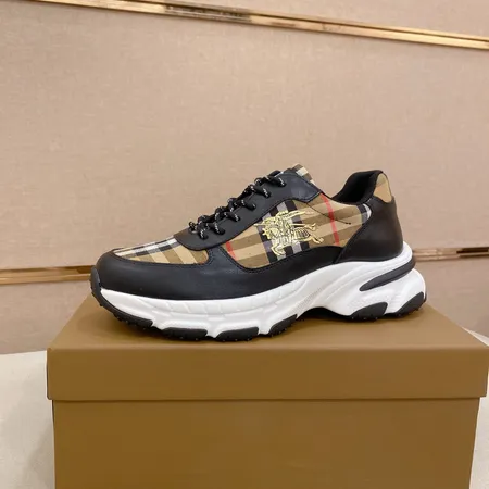 バーバリー ス カジュアルシューズ