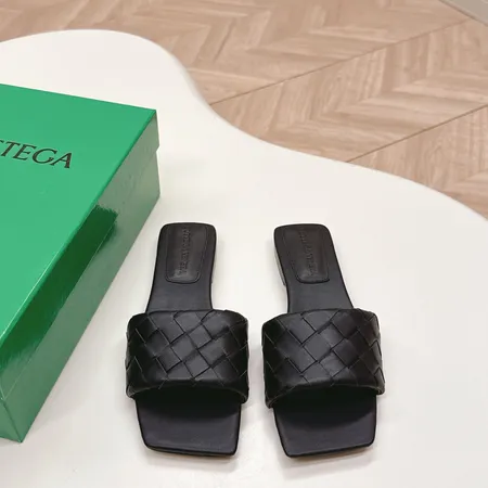 ボッテガ ヴェネタ スリッパ