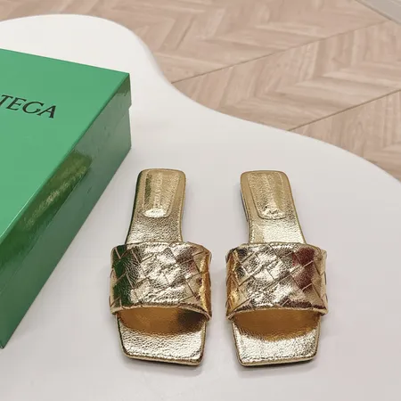 ボッテガ ヴェネタ スリッパ