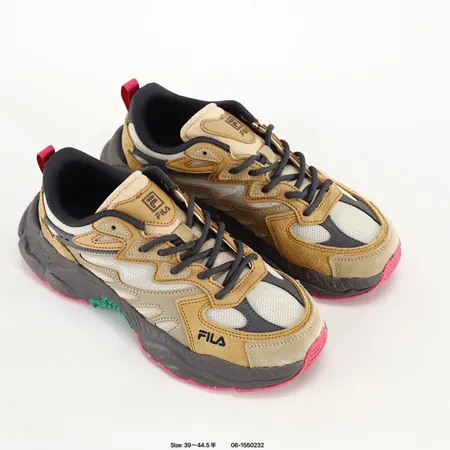 フィラ スニーカー