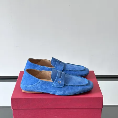 フェラガモ カジュアルシューズ