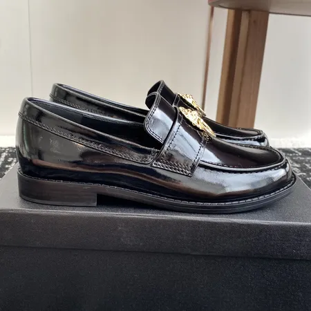 シャネル ビジネスシューズ