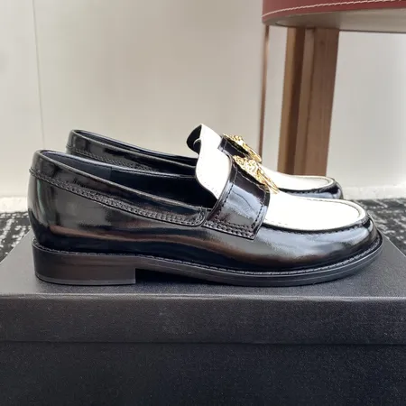 シャネル ビジネスシューズ