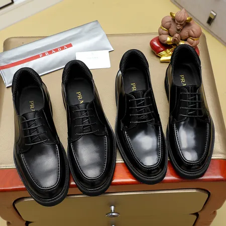 プラダ ビジネスシューズ