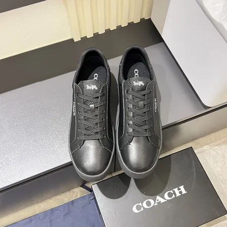 コーチ カジュアルシューズ