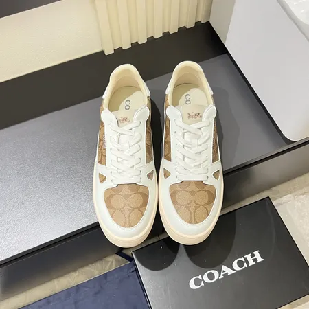 コーチ カジュアルシューズ