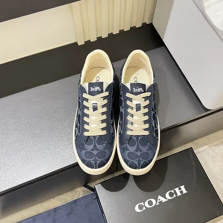 コーチ カジュアルシューズ