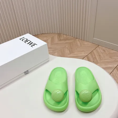 ロエベ スリッパ