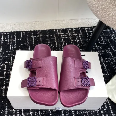 ロエベ スリッパ