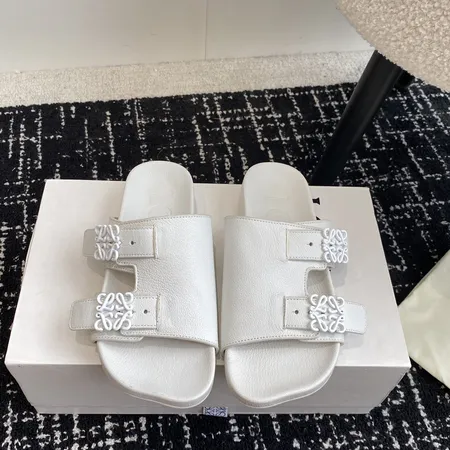 ロエベ スリッパ