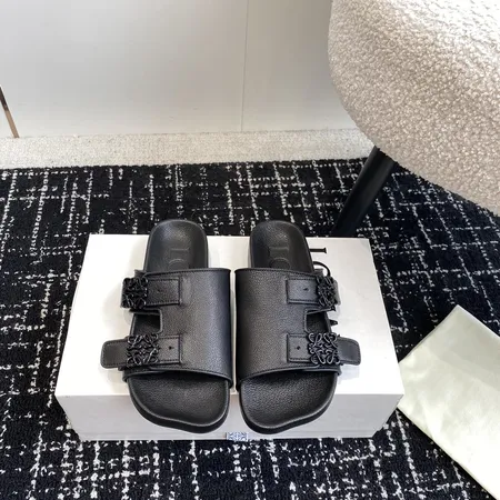 ロエベ スリッパ