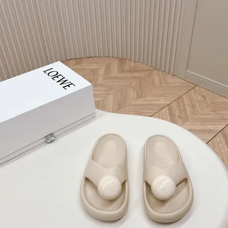 ロエベ スリッパ