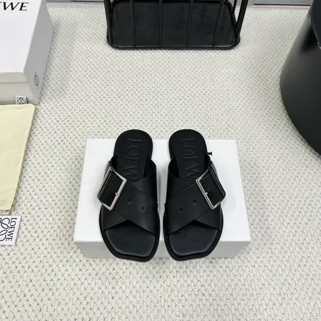 ロエベ スリッパ