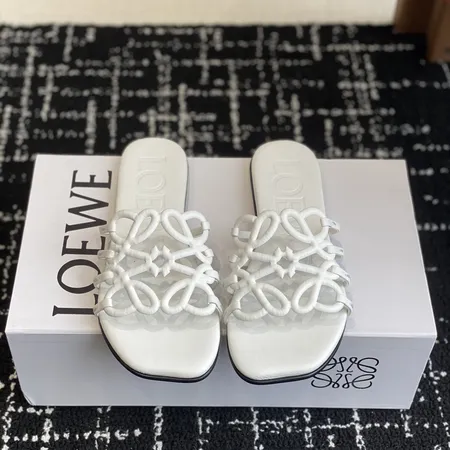 ロエベ スリッパ