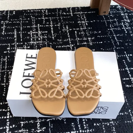 ロエベ スリッパ