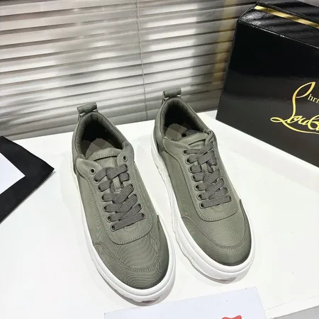 クリスチャン・ルブタン カジュアルシューズ