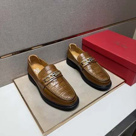 フェラガモ ビジネスシューズ