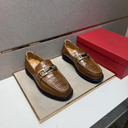 フェラガモ ビジネスシューズ