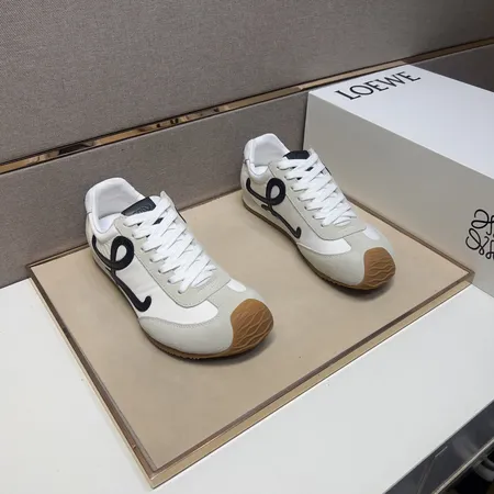 ロエベ カジュアルシューズ