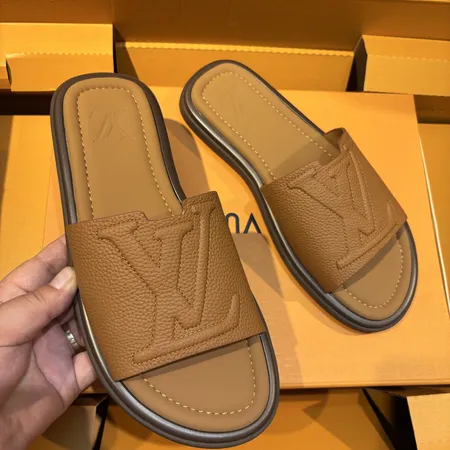 ルイヴィトン スリッパ