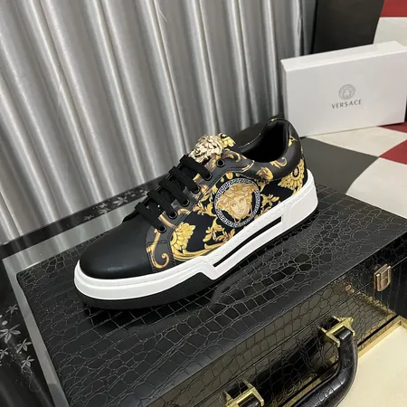 ヴェルサーチ カジュアルシューズ