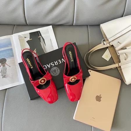 ヴェルサーチ サンダル