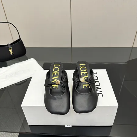 ロエベ スリッパ