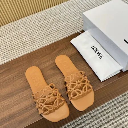 ロエベ スリッパ