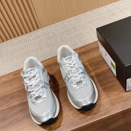 シャネル スニーカー