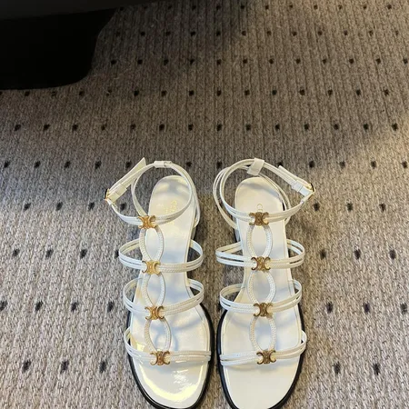 セリーヌ サンダル