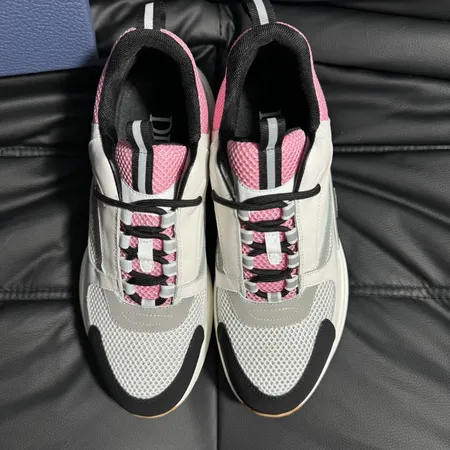 ディオール スニーカー