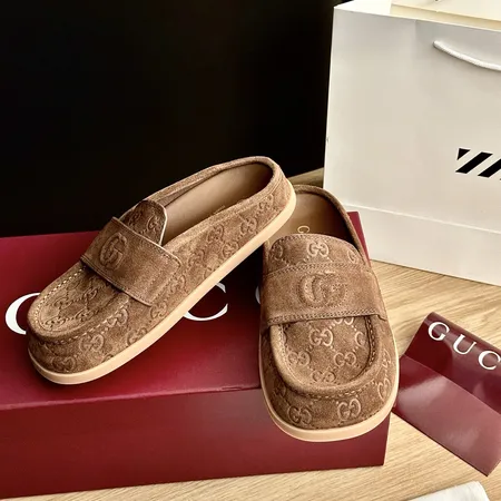 グッチ スリッパ