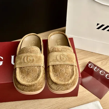 グッチ スリッパ