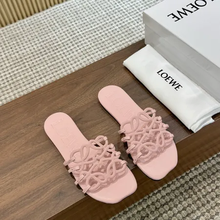 ロエベ スリッパ