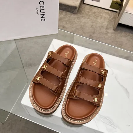 セリーヌ スリッパ