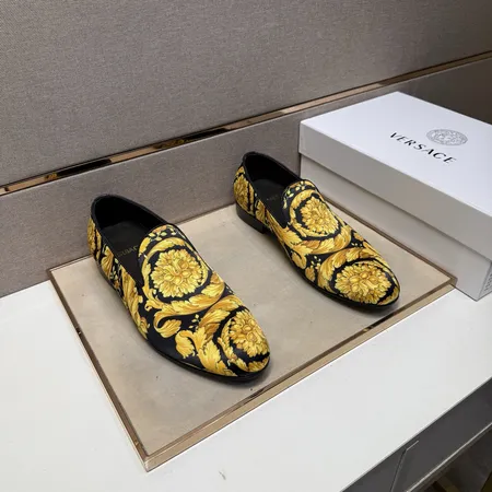 ヴェルサーチ カジュアルシューズ