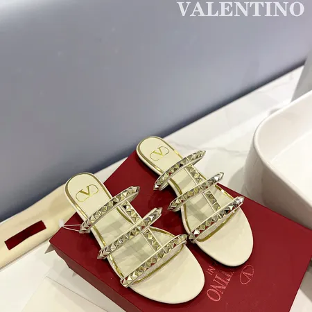 ヴァレンティノ スリッパ