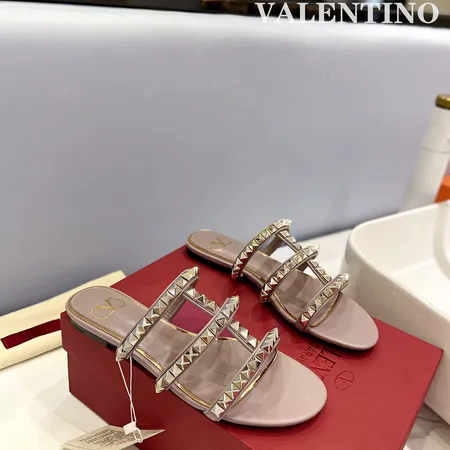 ヴァレンティノ スリッパ