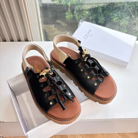 セリーヌ サンダル