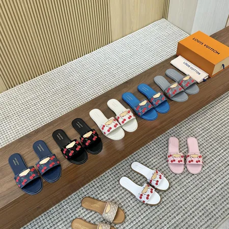 ルイヴィトン スリッパ