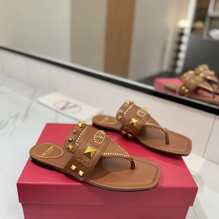 ヴァレンティノ スリッパ