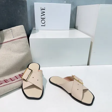 ロエベ スリッパ