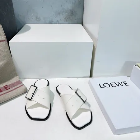 ロエベ スリッパ