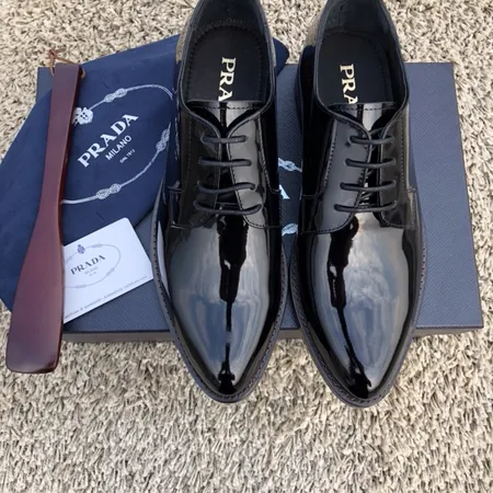プラダ ビジネスシューズ
