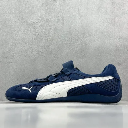 プーマ カジュアルシューズ