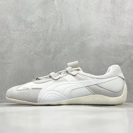 プーマ カジュアルシューズ