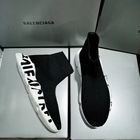 バレンシアガ カジュアルシューズ