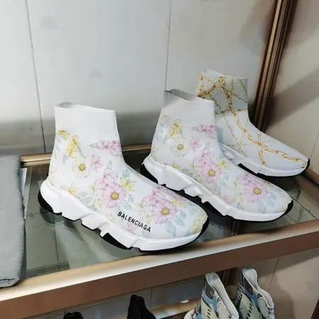 バレンシアガ カジュアルシューズ