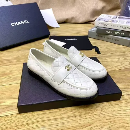 シャネル ビジネスシューズ