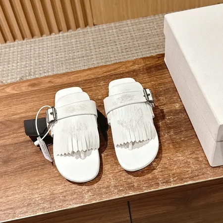 プラダ スリッパ